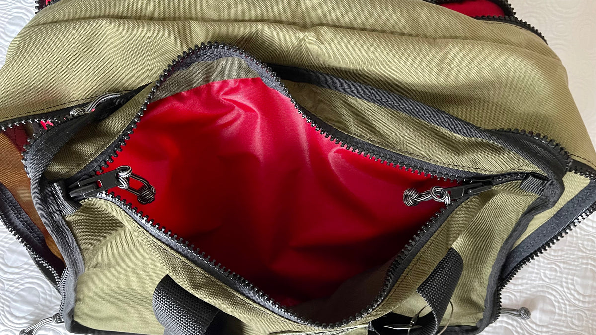 One-Bag Travel: The Red Oxx Mini Boss đ