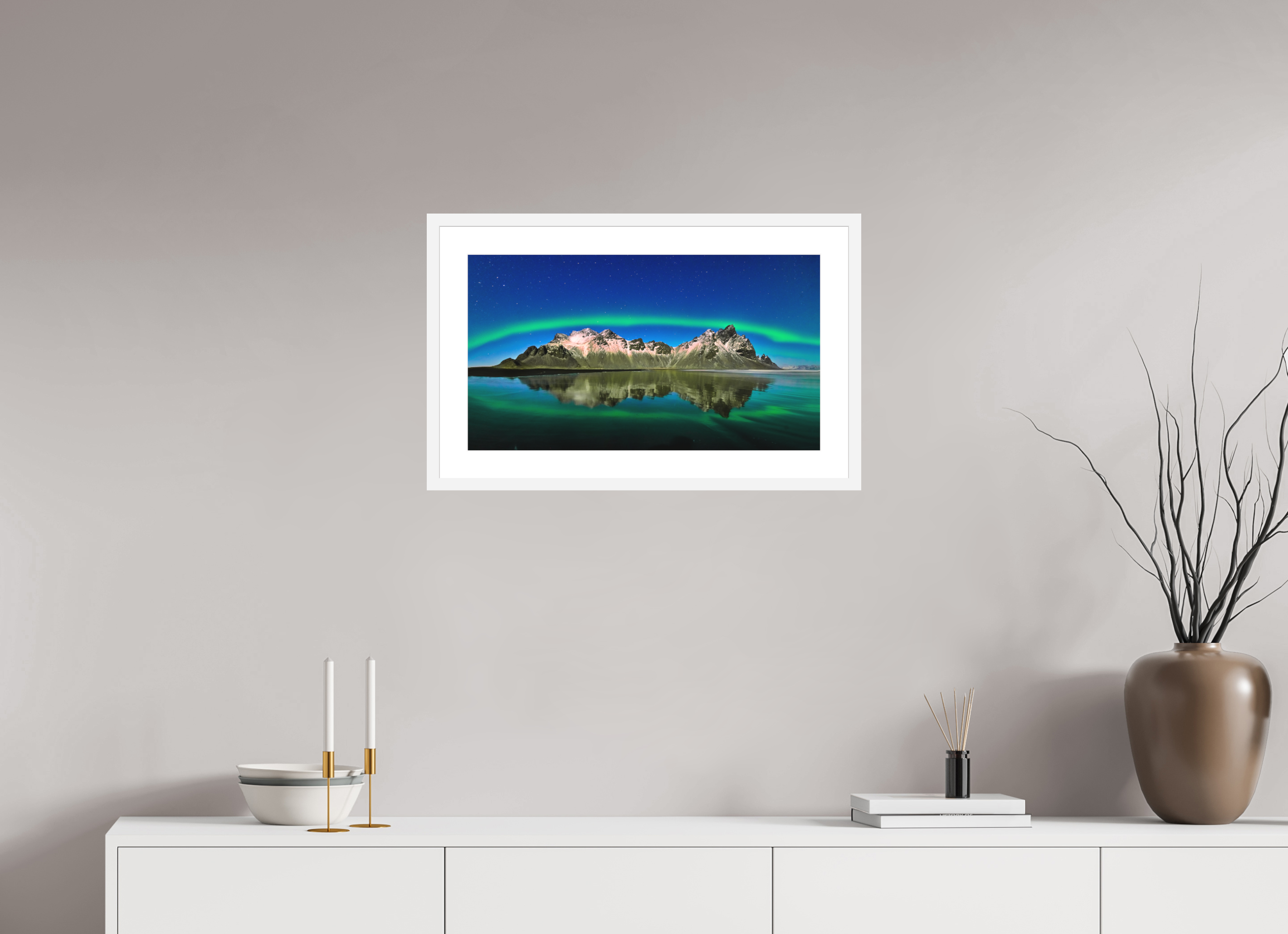 24 x 13.5″, Passe-Partout White Frame Aurora Over Vestrahorn