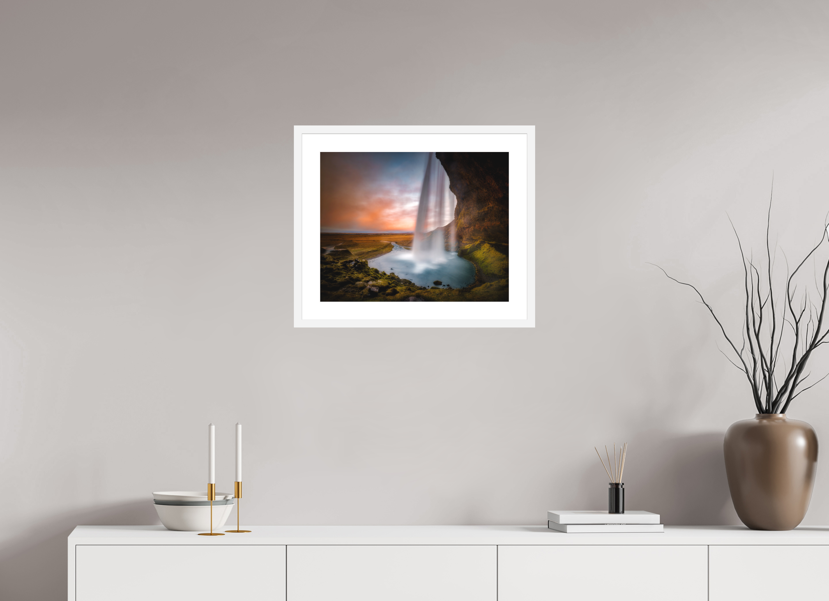 20 x 16″, Passe-Partout White Frame Seljalandsfoss