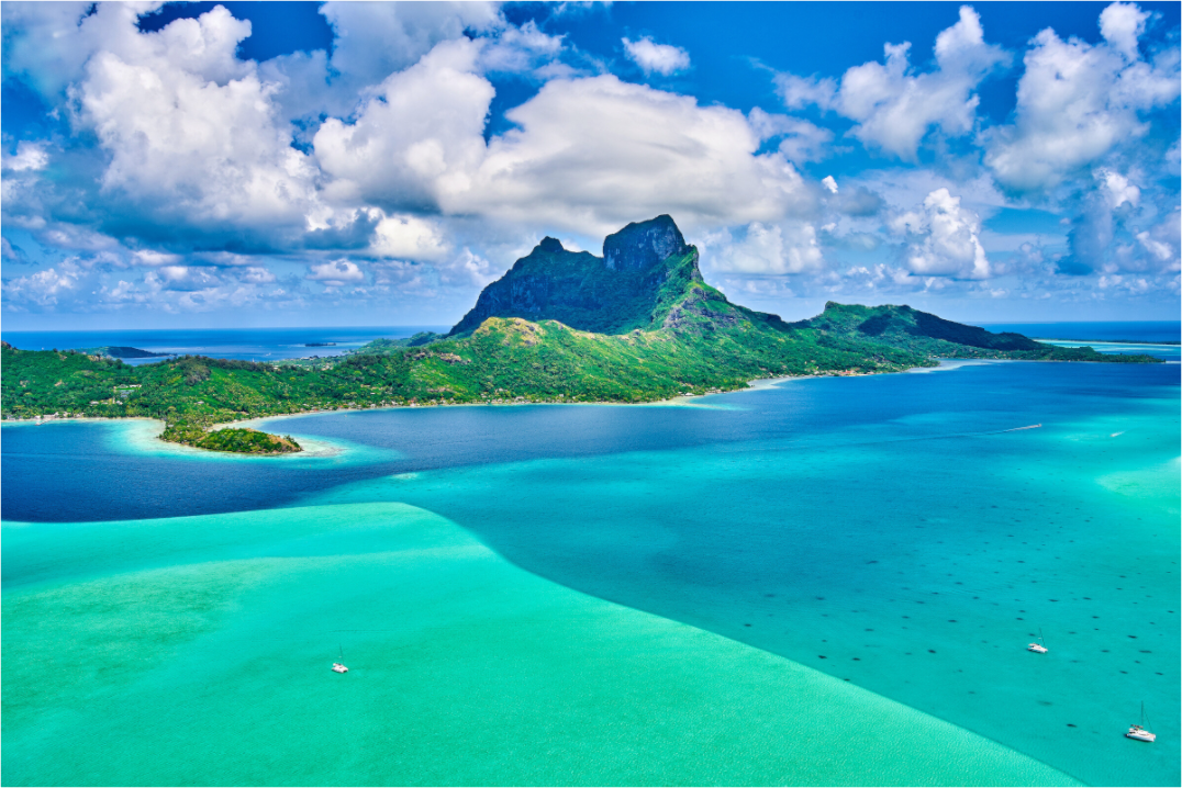 Main image Above Paradise