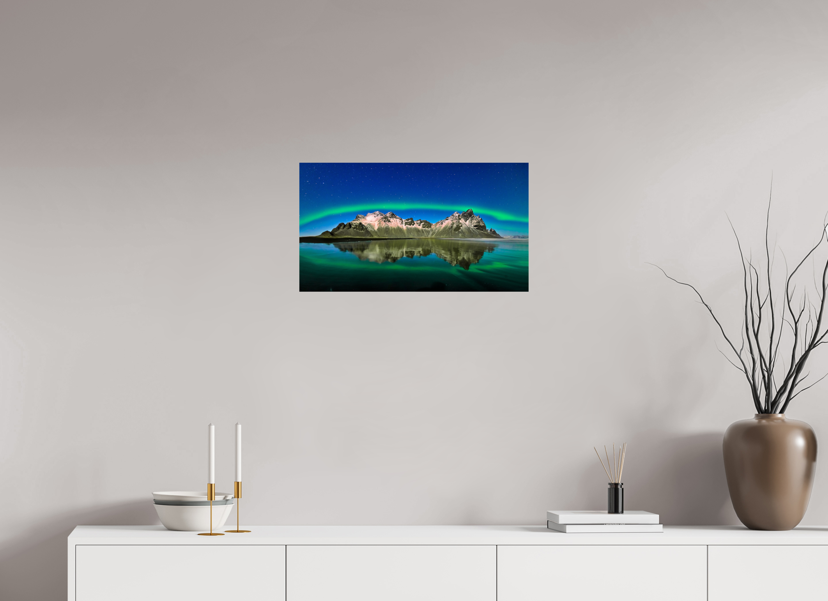 24 x 13.5″, Giclée Alu-Dibond Aurora Over Vestrahorn